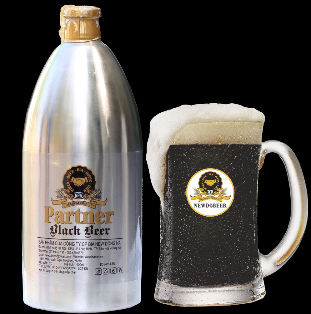 Bia đen Partner chai inox 1L và cốc bia đen
